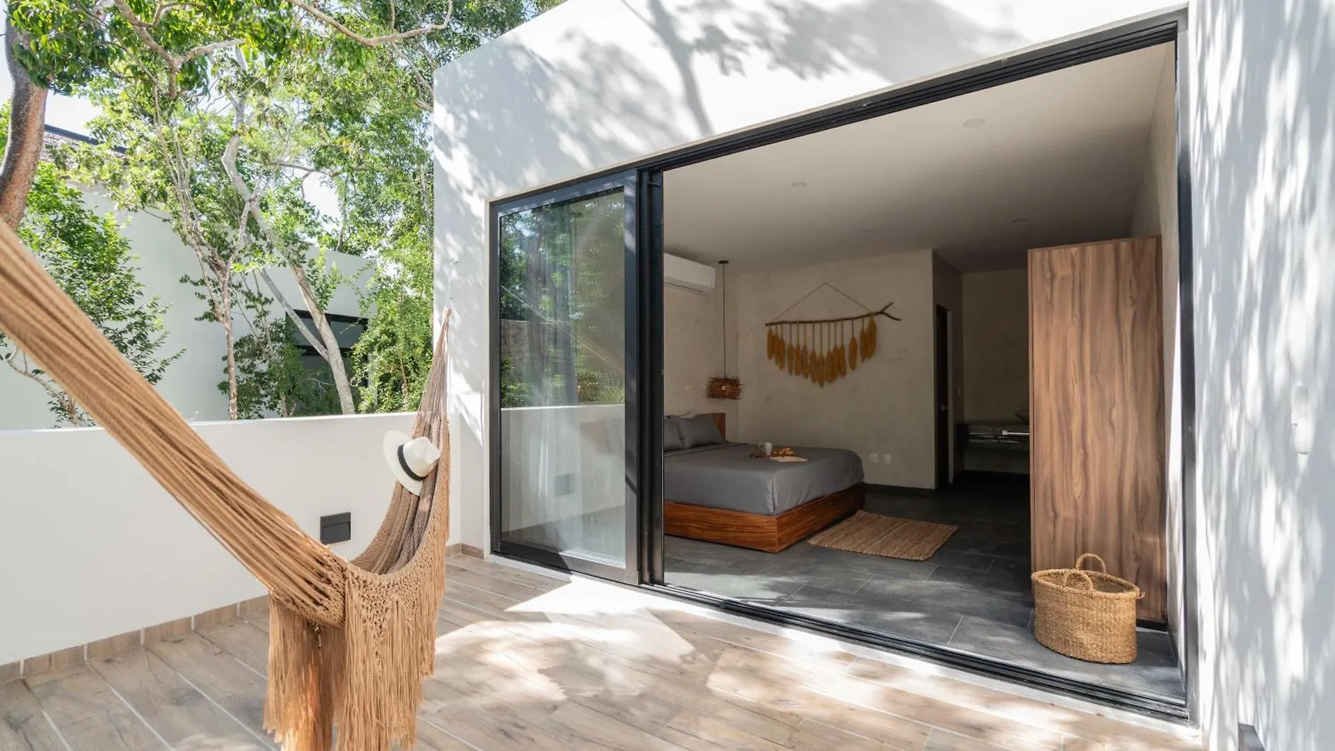 Twelve O'Clock - Luxury Villas Tulum