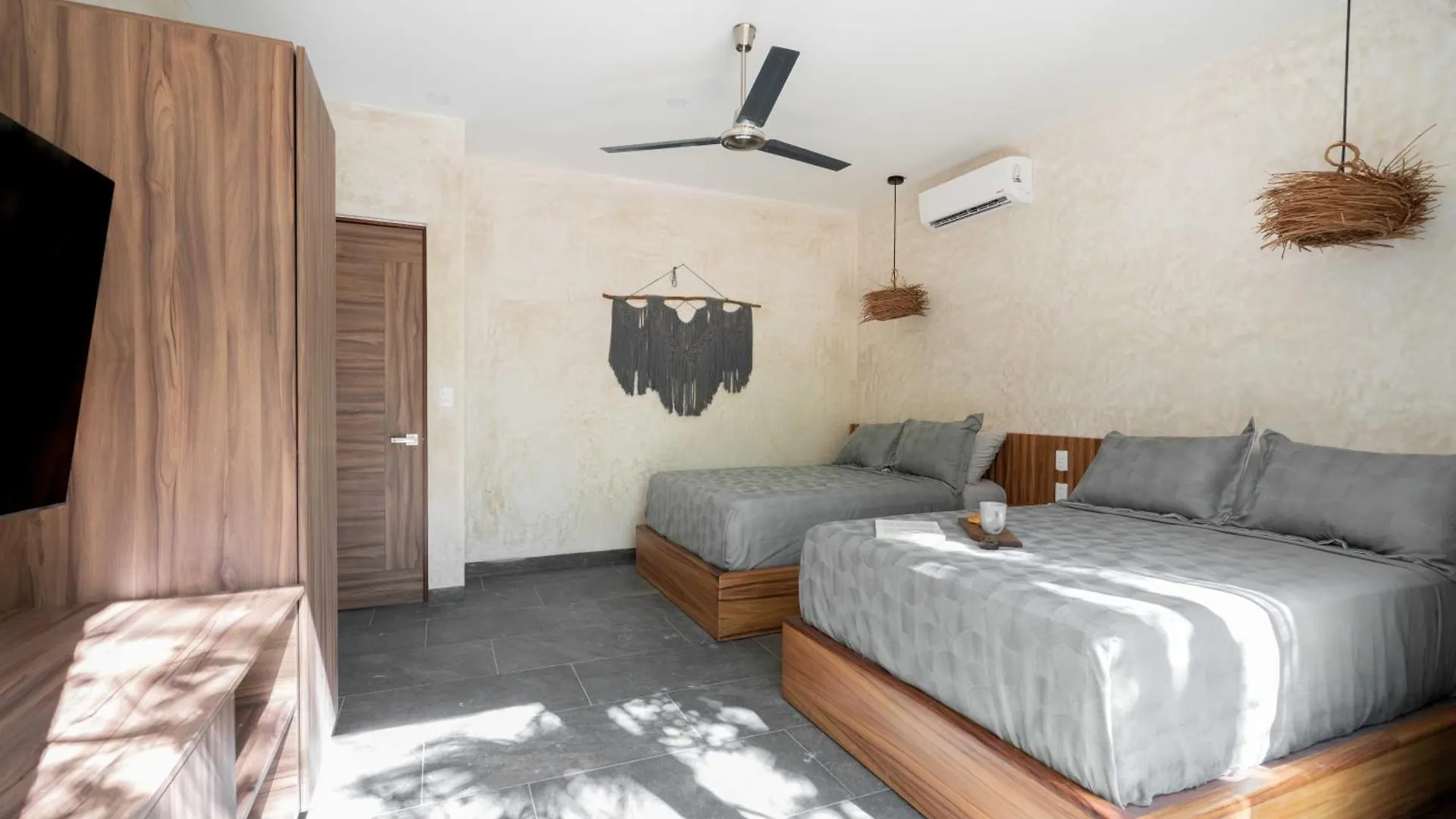 Twelve O'Clock - Luxury Villas Tulum México