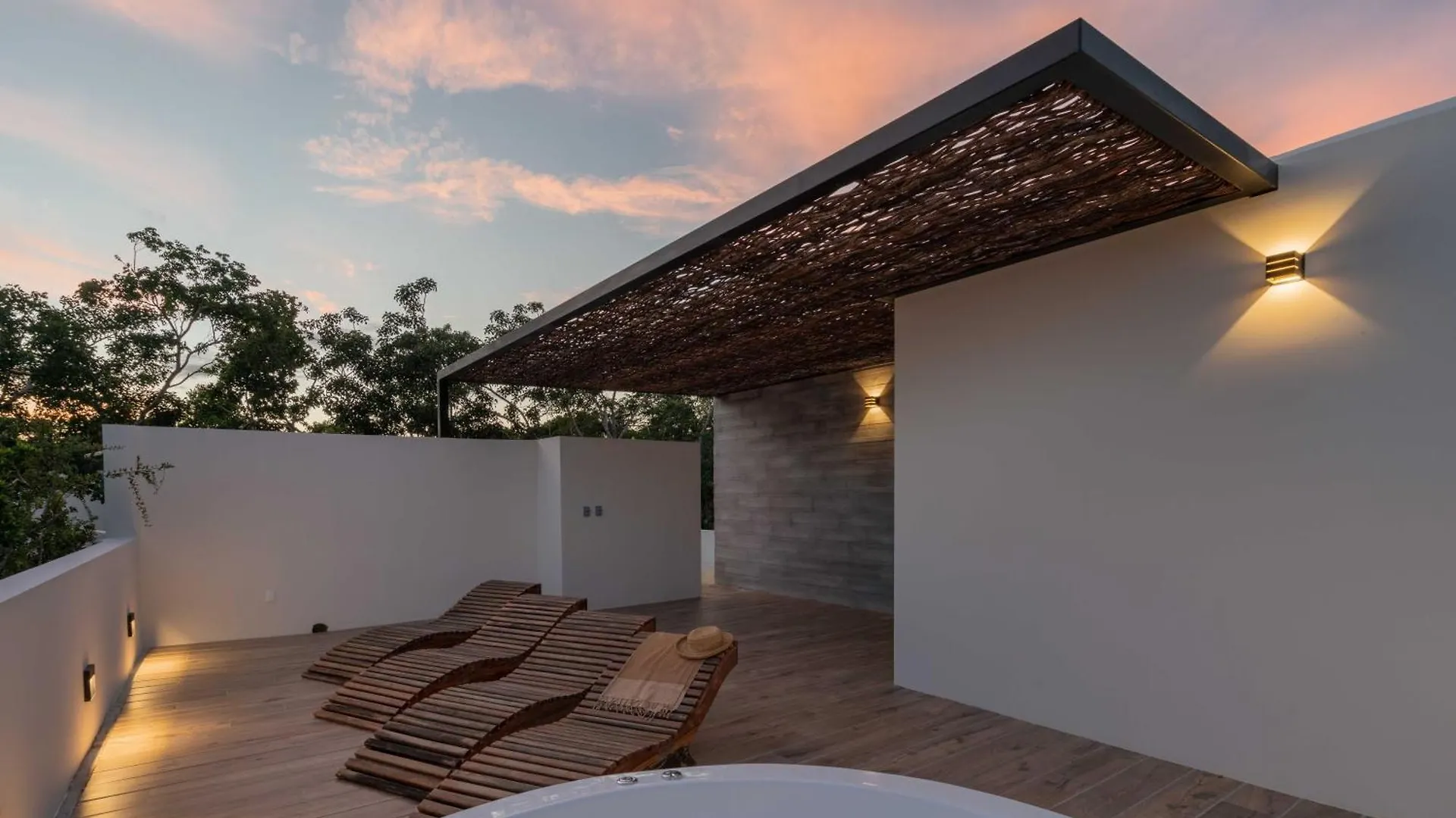 Twelve O'Clock - Luxury Villas Tulum México
