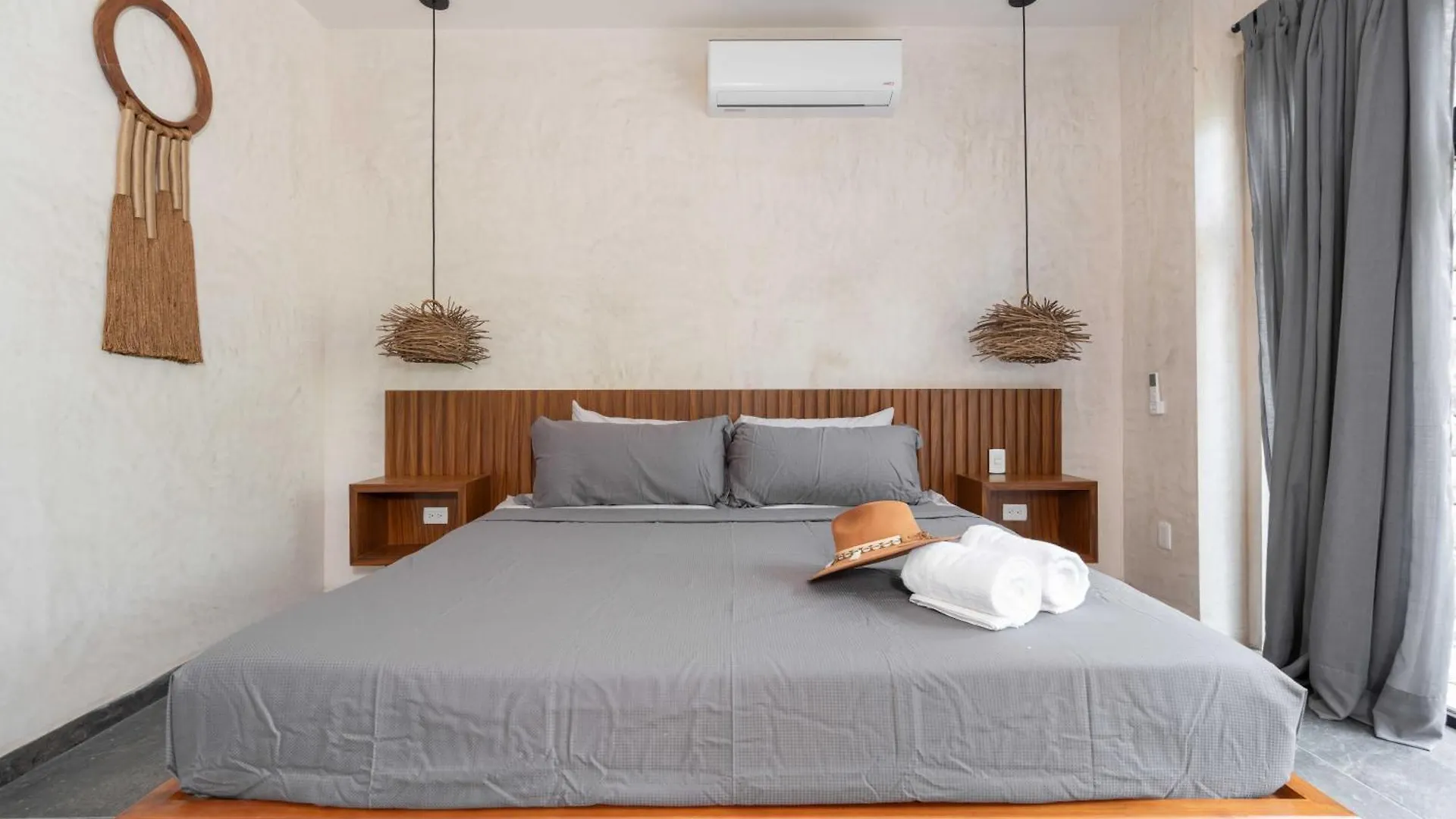 Twelve O'Clock - Luxury Villas Tulum Meksika